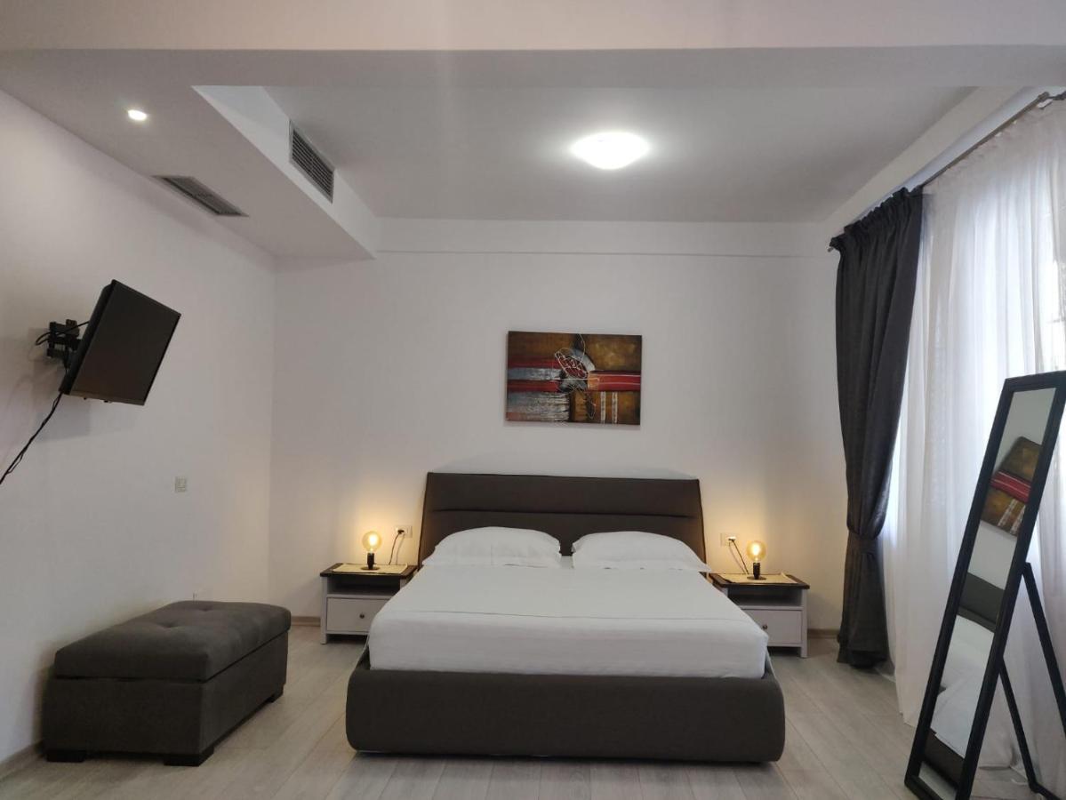 E&A Apartments Guesthouse Durrës Exterior foto